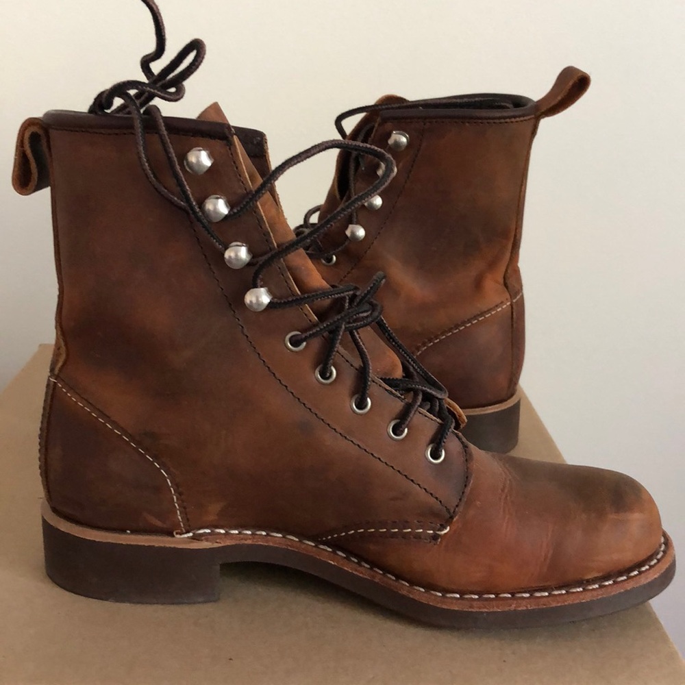 Red Wing Women’s Heritage Silversmith Boots 6